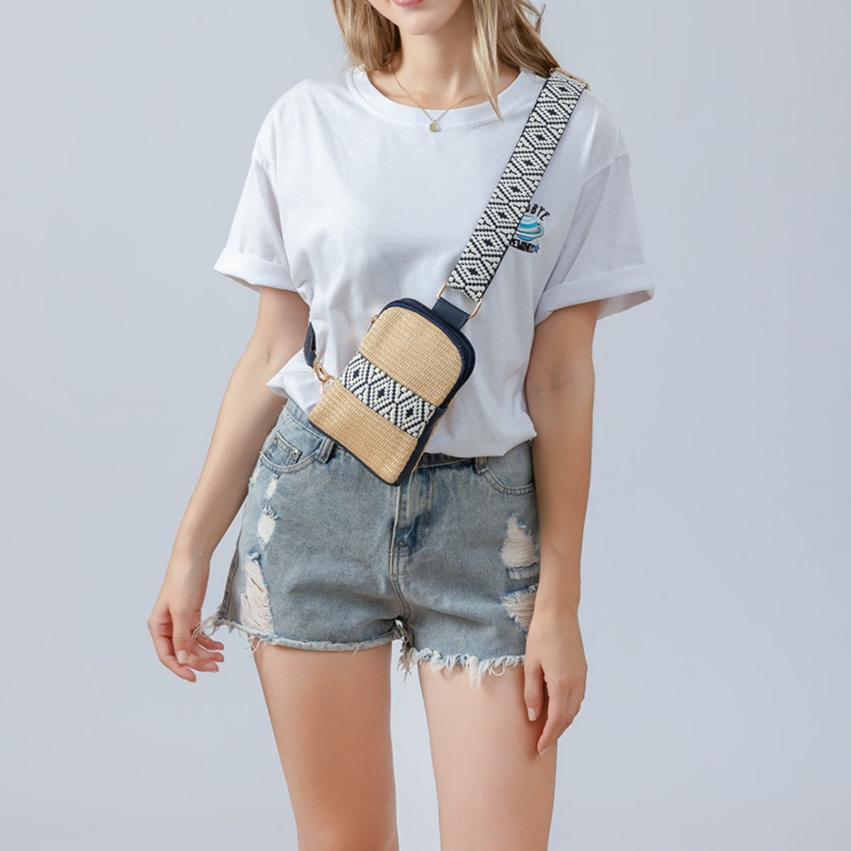 Luna Straw Crossbody